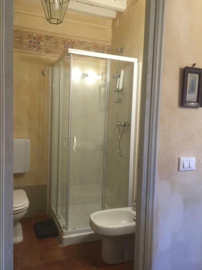 B&B La Casa Dei Prugni Boretto Buitenkant foto