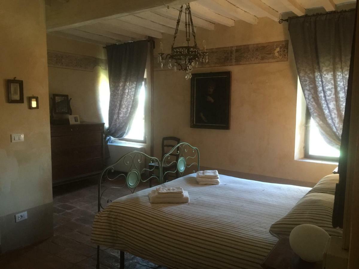 B&B La Casa Dei Prugni Boretto Buitenkant foto