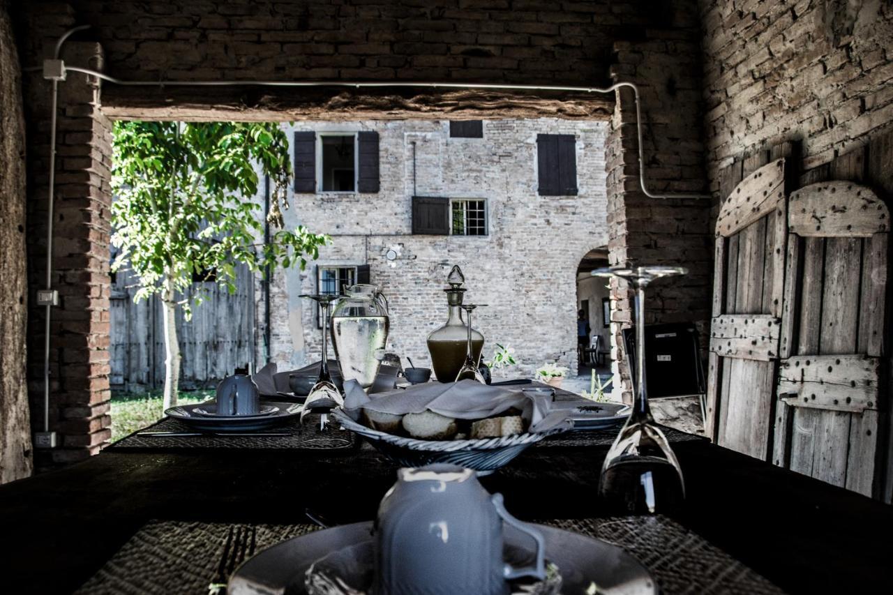 B&B La Casa Dei Prugni Boretto Kamer foto