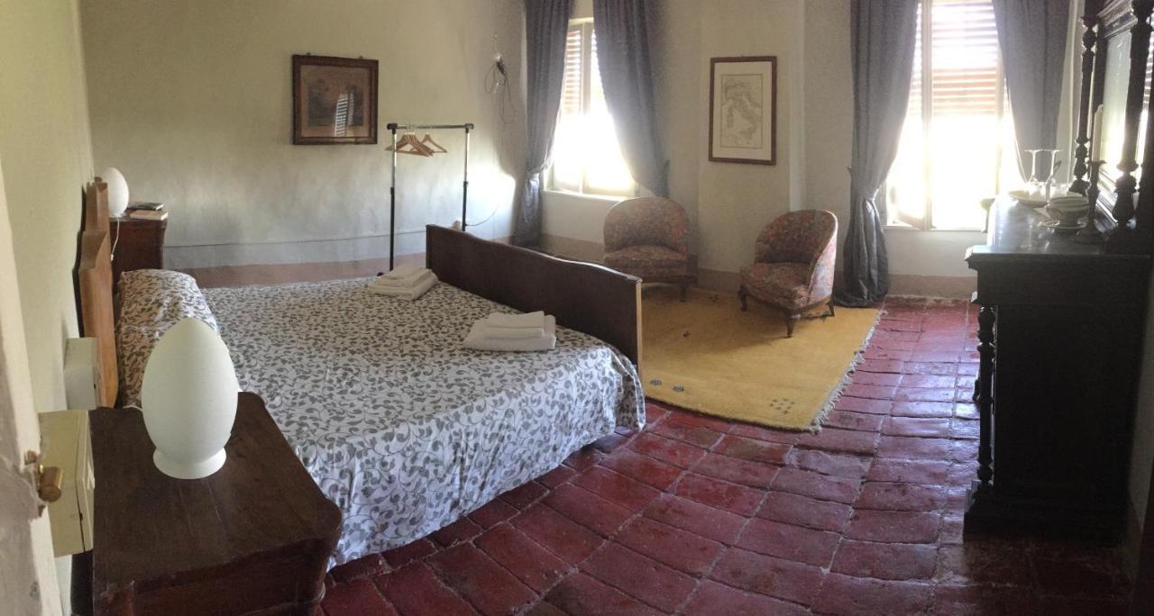 B&B La Casa Dei Prugni Boretto Kamer foto